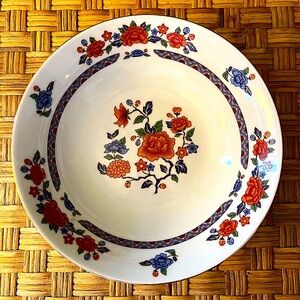 Imari by Crown Ming Regent Collection. Yung Shen. Soup Vegetable Serving Bowl